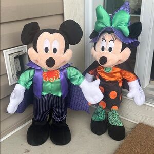 Disney Halloween Mickey & Minnie 22”-24” Porch Greeters